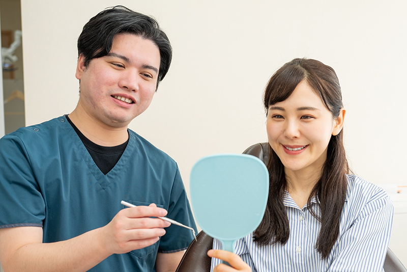 歯科医師と女性